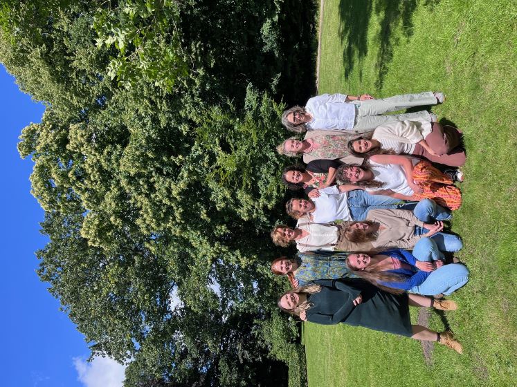 Jolanda, Caroline, Margriet, Loes, Janneke, Koosje, Monique, Lotte, Sanne, Chantal, Sabine en ook Wendy (staat helaas niet op de foto)